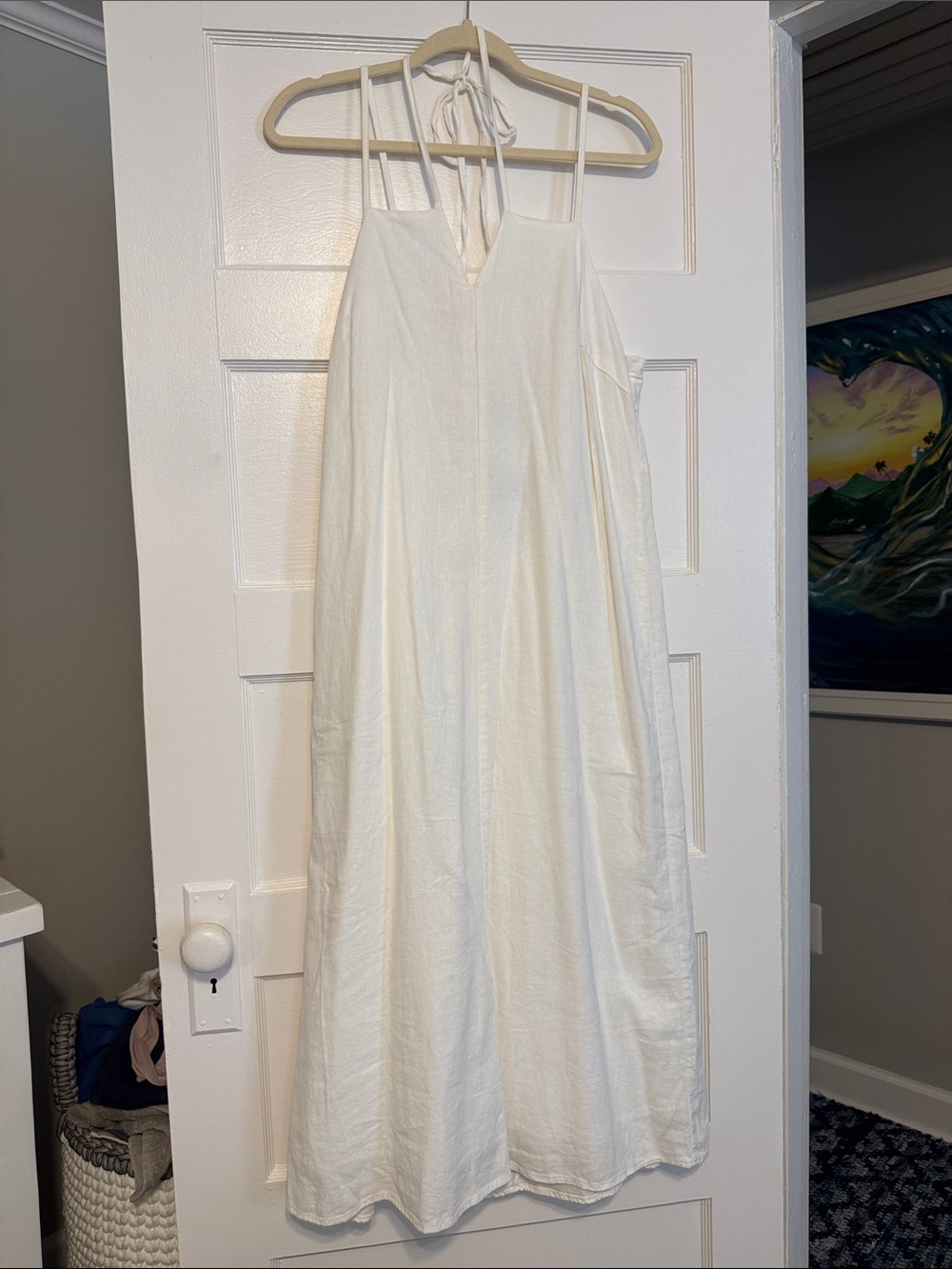 Universal Threads NWT White Halter Sundress - Classic Summer Dress
Size large